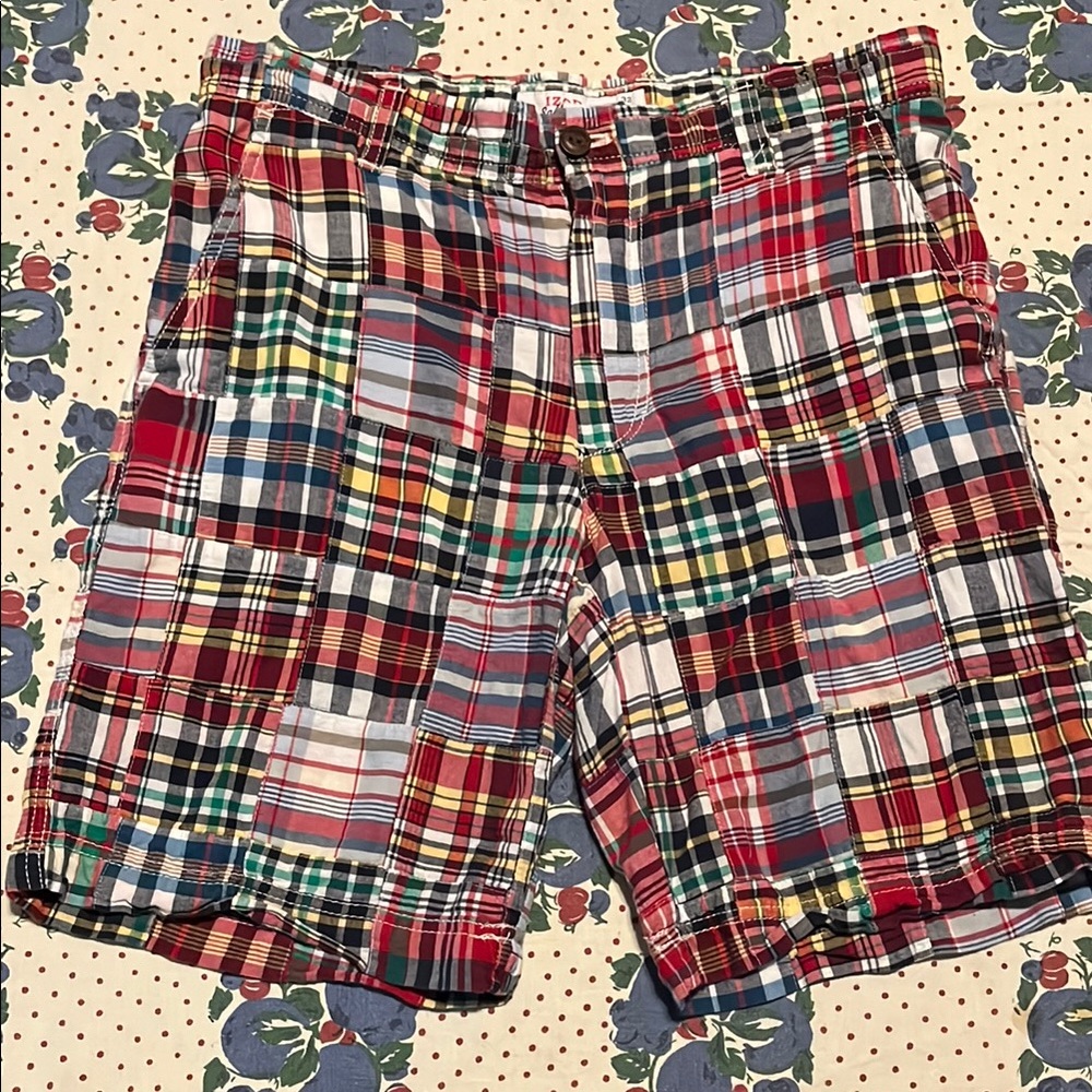 Izod Saltwater 32 Madras Shorts